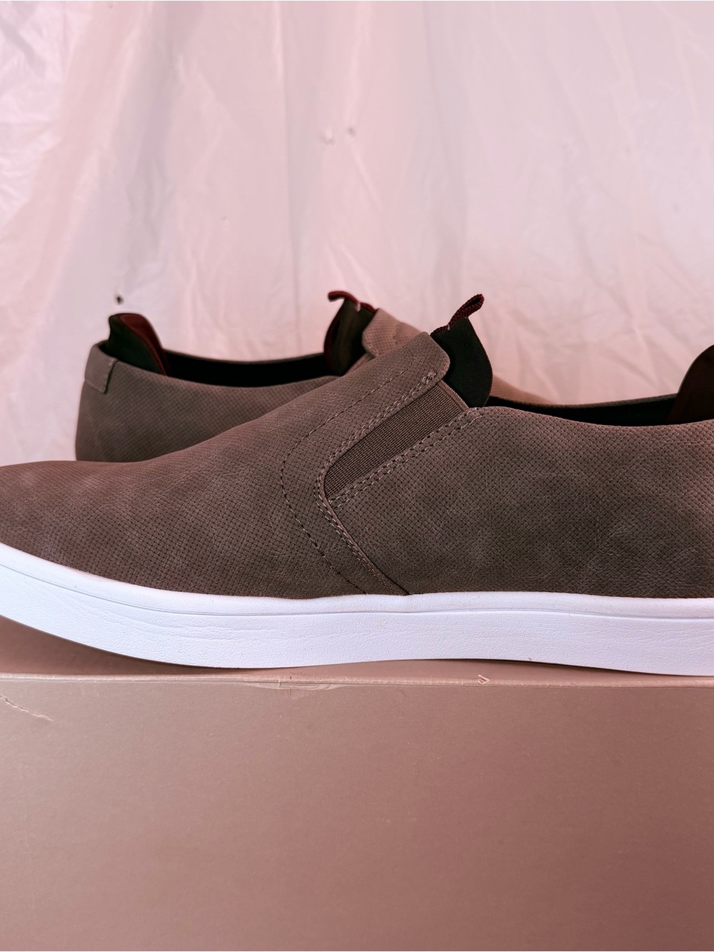 Kenneth Cole Reaction Slip-On Sneakers in Grey and White - Picture 2 of 6